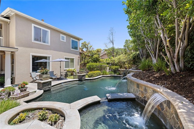 14 Marchin Drive, Coto de Caza CA: https://media.crmls.org/medias/2414390a-aad1-437b-a2fa-18a6bce857a7.jpg