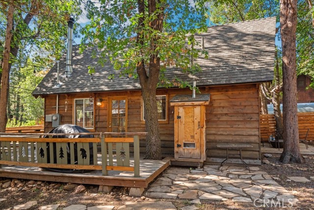 604 Spruce Lane, Sugarloaf CA: https://media.crmls.org/medias/24144549-9276-46d8-915c-bd1727227e1b.jpg
