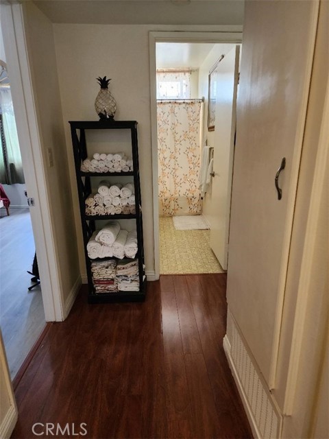 Detail Gallery Image 5 of 13 For 15116 S Raymond Ave #104,  Gardena,  CA 90247 - 2 Beds | 2 Baths