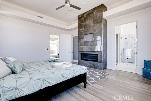 Detail Gallery Image 27 of 42 For 2321 Clark Ln a,  Redondo Beach,  CA 90278 - 4 Beds | 4/1 Baths