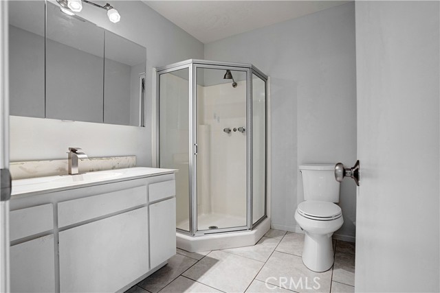 Detail Gallery Image 11 of 43 For 22392 Canyon Club Dr, Canyon Lake,  CA 92587 - 2 Beds | 2 Baths