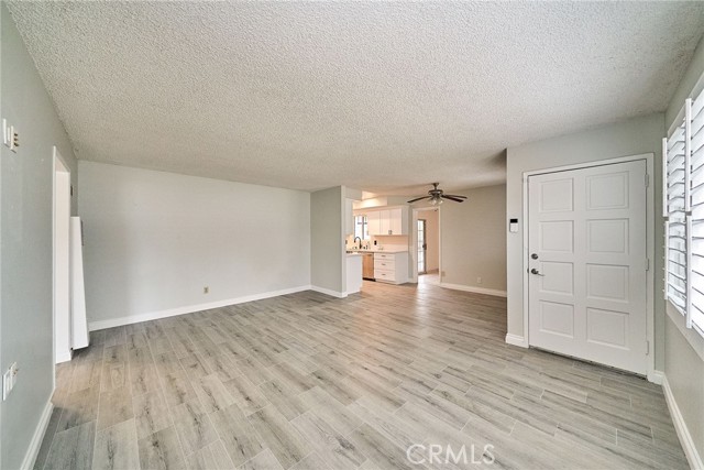 Detail Gallery Image 7 of 11 For 12871 Sungrove St, Garden Grove,  CA 92840 - 3 Beds | 1/1 Baths
