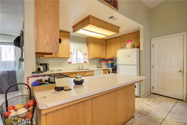 Detail Gallery Image 6 of 22 For 250 N 4th St, Shandon,  CA 93461 - 3 Beds | 2 Baths