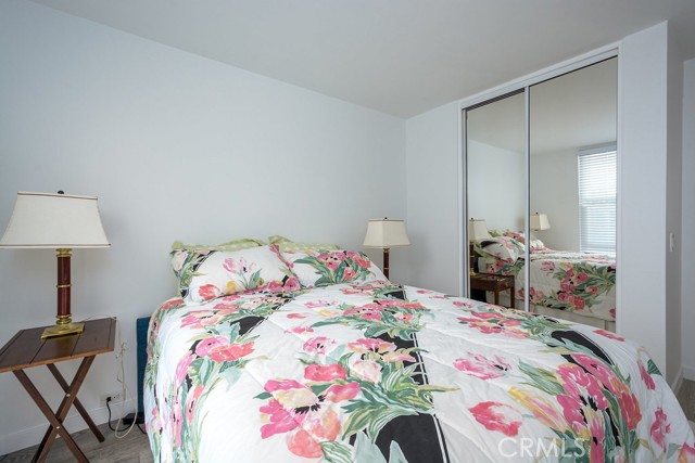 4073 Aladdin Drive, Huntington Beach CA: https://media.crmls.org/medias/2415d473-86f4-4122-a8e1-e06b0e343937.jpg