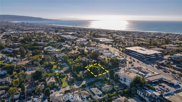 1130 2nd Street, Manhattan Beach, California 90266, 3 Bedrooms Bedrooms, ,2 BathroomsBathrooms,Residential,Sold,2nd,SB23013729