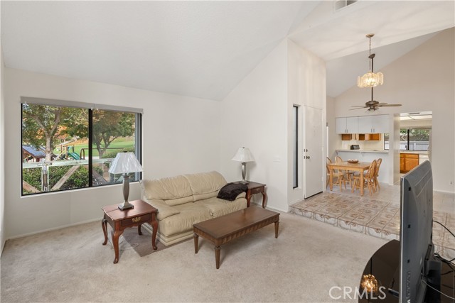 Detail Gallery Image 21 of 49 For 2 Autumn Hill Ln, Laguna Hills,  CA 92653 - 3 Beds | 1/1 Baths