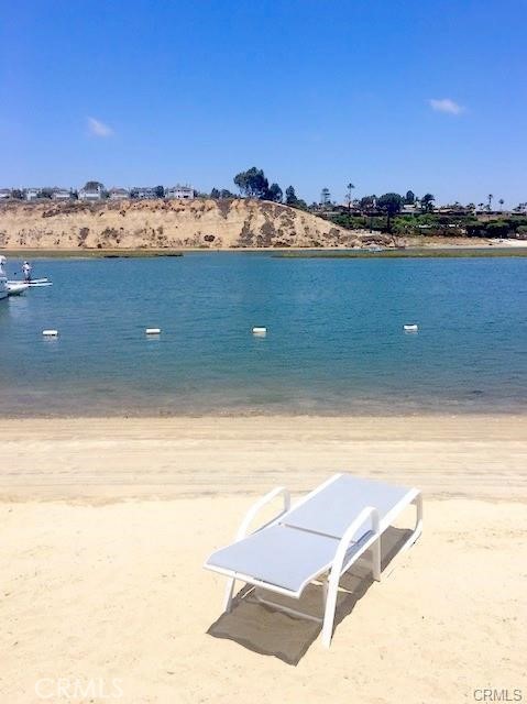 Detail Gallery Image 30 of 41 For 118 Yorktown, Newport Beach,  CA 92660 - 3 Beds | 2 Baths