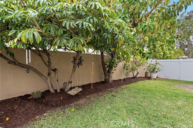 30 Calle Estero, Rancho Santa Margarita CA: https://media.crmls.org/medias/241875ff-53e9-4c6f-9c95-629d92fc2687.jpg