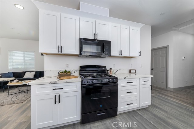 7972 Cortez Street, Highland CA: https://media.crmls.org/medias/24189495-1172-46e1-9fd5-8f5330cdb928.jpg