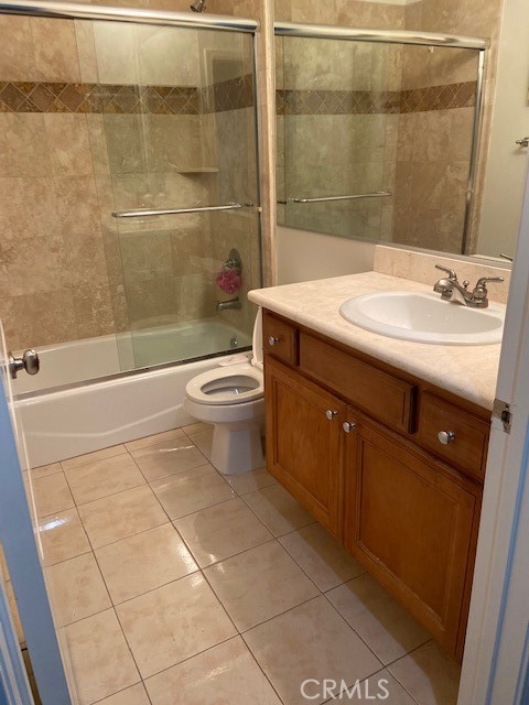 14535 Margate Street, Sherman Oaks CA: https://media.crmls.org/medias/2418dab2-b477-43a8-a24a-8da2875230f1.jpg