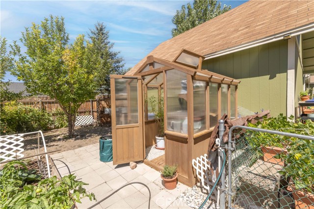 Detail Gallery Image 32 of 41 For 200 San Anselmo, Big Bear City,  CA 92314 - 4 Beds | 2/1 Baths