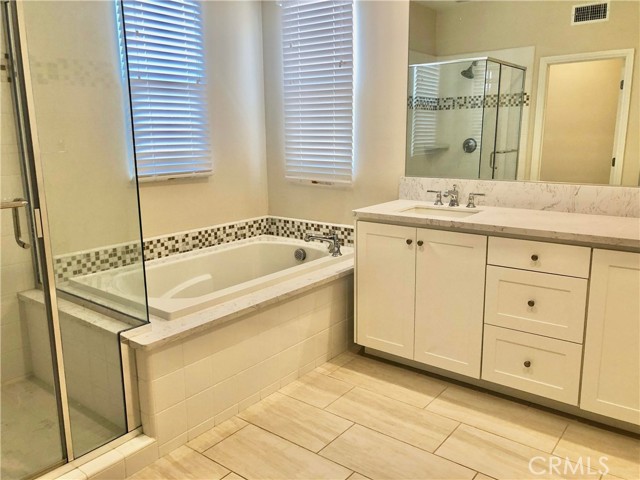 Detail Gallery Image 13 of 21 For 108 Omar, Irvine,  CA 92620 - 4 Beds | 4 Baths