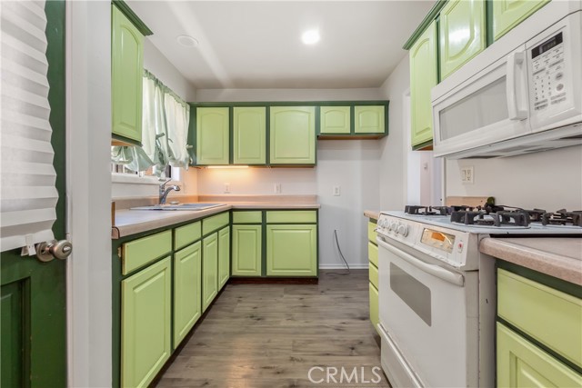 Detail Gallery Image 11 of 63 For 1654 W 216th St, Torrance,  CA 90501 - 3 Beds | 2 Baths