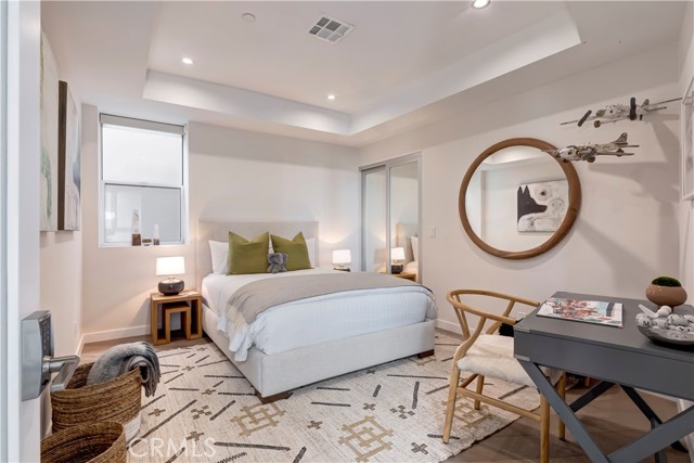 Detail Gallery Image 11 of 43 For 11698 Picturesque, Studio City,  CA 91604 - 3 Beds | 2/1 Baths