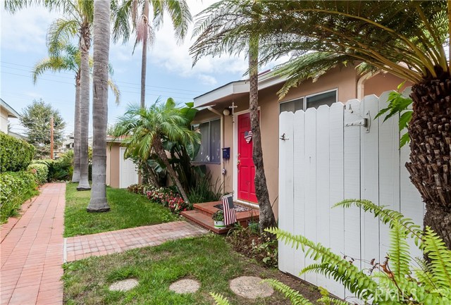 219 Prospect, Redondo Beach, California 90277, ,Residential Income,Sold,Prospect,SB17233481