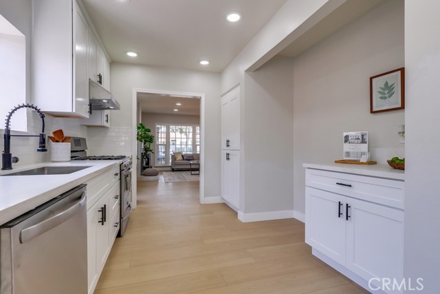 Detail Gallery Image 11 of 28 For 13522 Ardis Ave, Bellflower,  CA 90706 - 3 Beds | 2 Baths