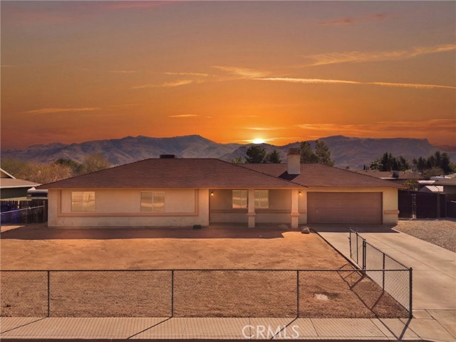 Detail Gallery Image 2 of 34 For 13475 Apple Blossom, Apple Valley,  CA 92308 - 3 Beds | 2 Baths