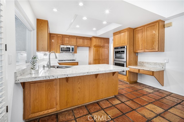 Detail Gallery Image 8 of 19 For 3802 Daguerre Ave, Calabasas,  CA 91302 - 5 Beds | 3 Baths