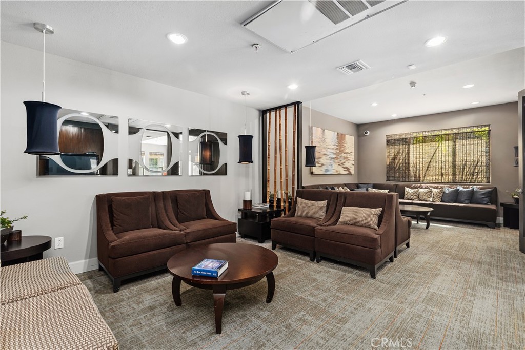 MLS #OC25242083 image #34