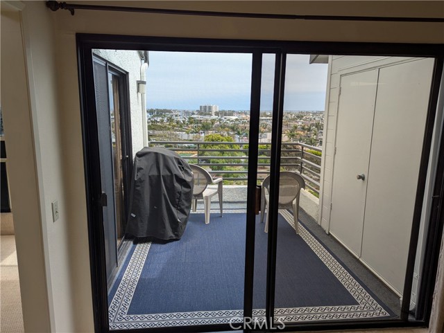 Detail Gallery Image 26 of 55 For 270 Cagney Ln #308,  Newport Beach,  CA 92663 - 2 Beds | 2 Baths