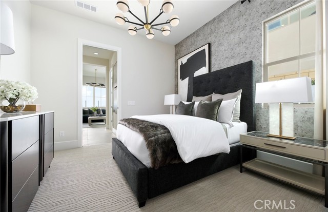 Detail Gallery Image 11 of 28 For 11826 Canoga Ave, Chatsworth,  CA 91311 - 5 Beds | 5/1 Baths