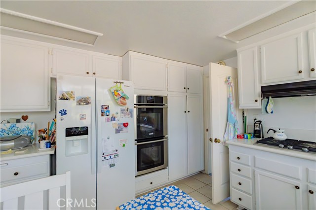 13674 Bennington Court, Fontana CA: https://media.crmls.org/medias/241d93a9-27e5-42cf-a366-2da2d63fabe9.jpg