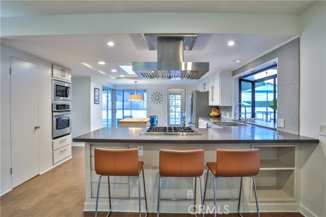 315 Teasdale Drive, Claremont CA: https://media.crmls.org/medias/241edcc4-ff61-413b-894e-33ebbb858a69.jpg