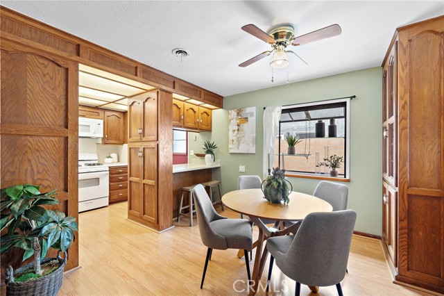 Detail Gallery Image 3 of 33 For 8191 Taylor Dr, Huntington Beach,  CA 92646 - 4 Beds | 2 Baths