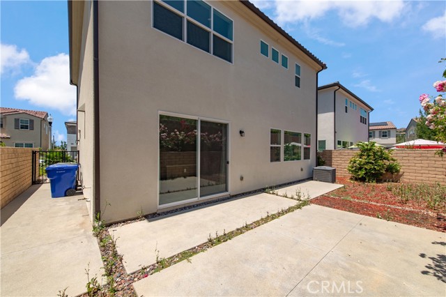 19256 Merryweather Drive, Canyon Country CA: https://media.crmls.org/medias/241fc036-4ad5-4362-9c60-c1ce6d506af0.jpg