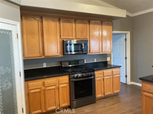 Detail Gallery Image 19 of 40 For 9628 7th, Victorville,  CA 92392 - 5 Beds | 3 Baths