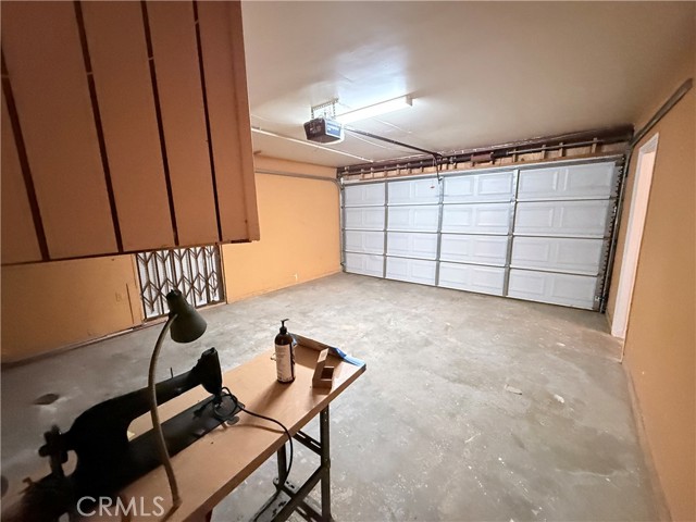 Detail Gallery Image 19 of 29 For 2575 Riverside Ter, Los Angeles,  CA 90039 - – Beds | – Baths