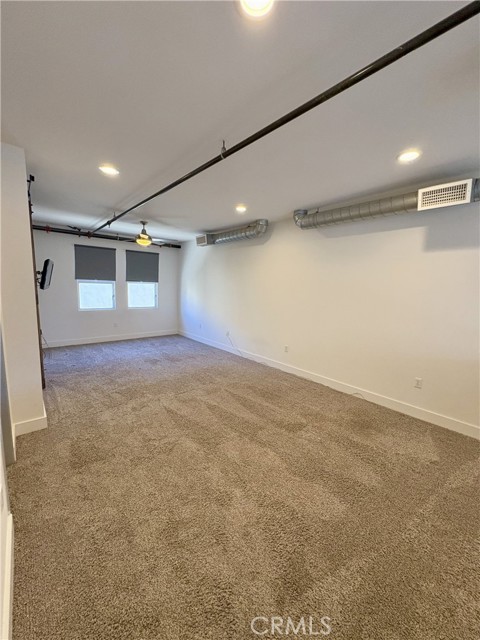 920 E Santa Ana Boulevard, Santa Ana CA: https://media.crmls.org/medias/242032e5-9011-4d02-871f-c957397b5e4d.jpg