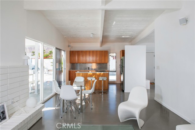 971 E Alexander Way, Palm Springs, CA 92262