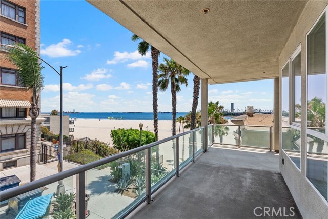 Detail Gallery Image 2 of 41 For 1000 E Ocean Bld #416,  Long Beach,  CA 90802 - 3 Beds | 2 Baths