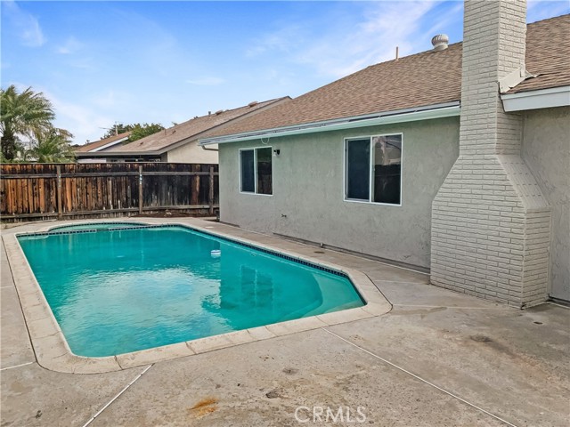 Detail Gallery Image 11 of 23 For 10767 Collett Ave, Riverside,  CA 92505 - 3 Beds | 2 Baths