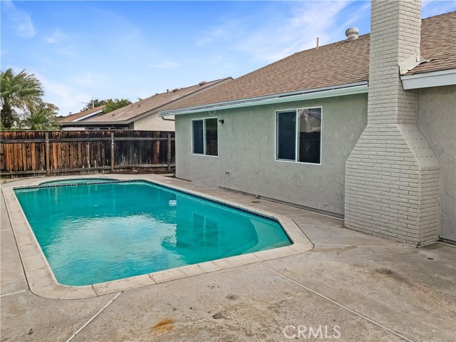 Detail Gallery Image 11 of 23 For 10767 Collett Ave, Riverside,  CA 92505 - 3 Beds | 2 Baths