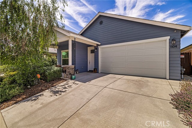 1104 Shumard Oak Way, Chico CA: https://media.crmls.org/medias/24238b85-e0d6-4c78-a5de-f45baf731536.jpg