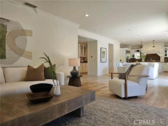 411 Snug Harbor Road, Newport Beach CA: https://media.crmls.org/medias/24241543-03c5-4ccc-b817-4e66232e30a5.jpg