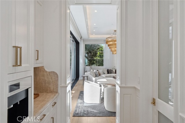 16630 Oldham Place, Encino CA: https://media.crmls.org/medias/24247073-ce12-431f-a3c2-da5b36e34d9a.jpg