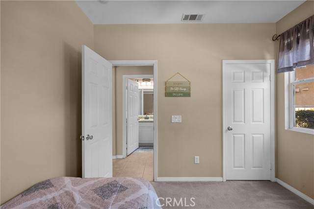 29266 Mission Trail Lane, Valencia CA: https://media.crmls.org/medias/242476bc-0c71-4e86-8c90-462198ef1e32.jpg