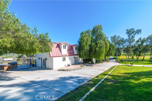 32375 Sage Road, Hemet CA: https://media.crmls.org/medias/2424afd5-828e-4228-994c-97da9663503f.jpg