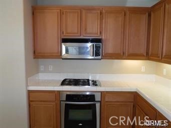 Detail Gallery Image 8 of 12 For 3320 Shadetree Way, Camarillo,  CA 93012 - 4 Beds | 2/1 Baths