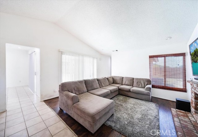Detail Gallery Image 8 of 29 For 11231 Heathrow Dr, Riverside,  CA 92503 - 2 Beds | 2 Baths