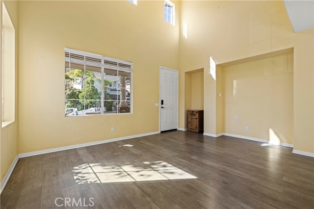 Detail Gallery Image 6 of 68 For 31205 Cherry Dr, Castaic,  CA 91384 - 5 Beds | 3 Baths