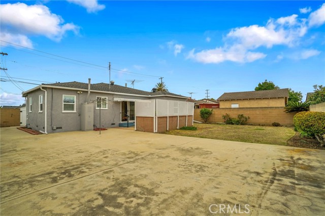 1486 W 186th Street, Gardena CA: https://media.crmls.org/medias/242645ce-b2ee-4af6-a42e-461caf0aa55d.jpg