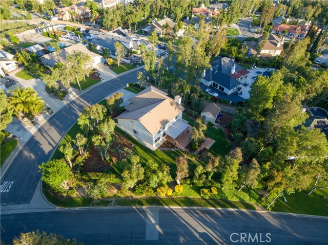 10154 Whispering Forest Drive, Rancho Cucamonga CA: https://media.crmls.org/medias/2426517f-2b09-4a3e-9837-2f085e15df64.jpg