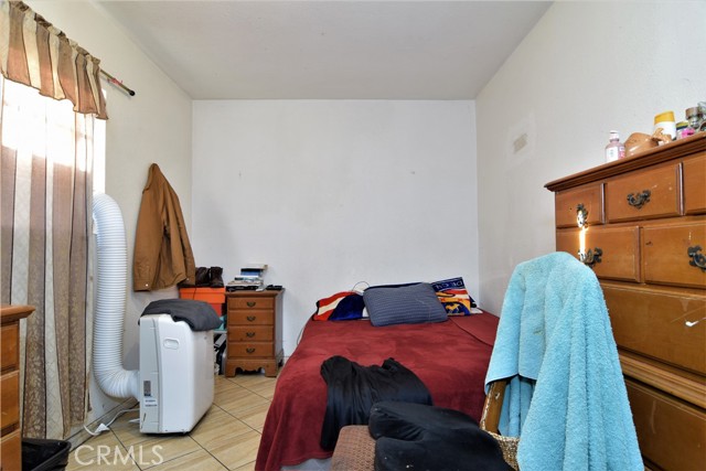 Detail Gallery Image 15 of 28 For 14807 Oro Grande, Sylmar,  CA 91342 - 5 Beds | 3 Baths