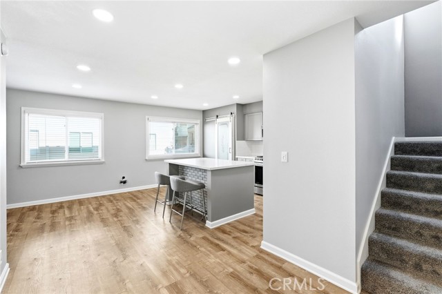 Detail Gallery Image 5 of 27 For 9950 Topanga Canyon Bld #58,  Chatsworth,  CA 91311 - 3 Beds | 2/1 Baths