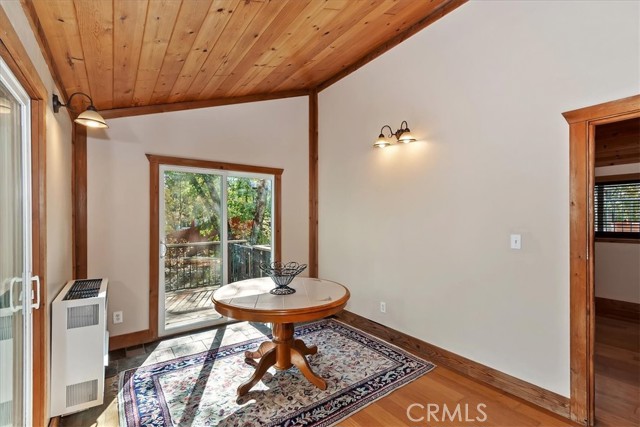 Detail Gallery Image 18 of 42 For 32765 Cougar, Arrowbear,  CA 92382 - 3 Beds | 1 Baths