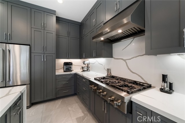 Detail Gallery Image 9 of 45 For 160 Tivoli, Lake Forest,  CA 92630 - 4 Beds | 4/1 Baths